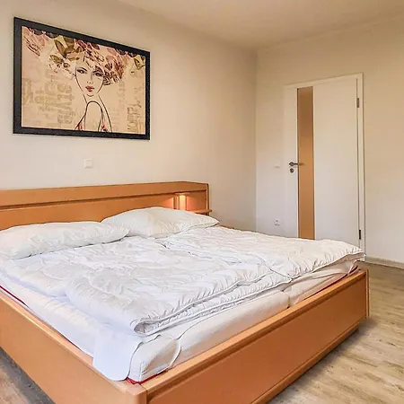 Apartment 2 Bedroom Stunning In