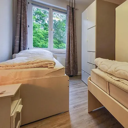 Apartment 2 Bedroom Stunning In *